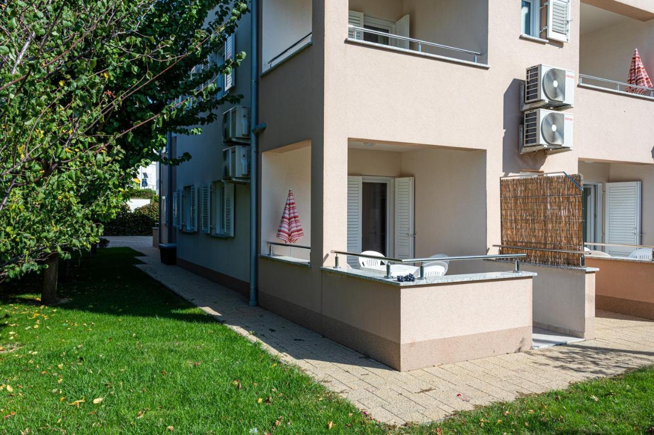 Apartments Crnekovic V Башка Экстерьер фото
