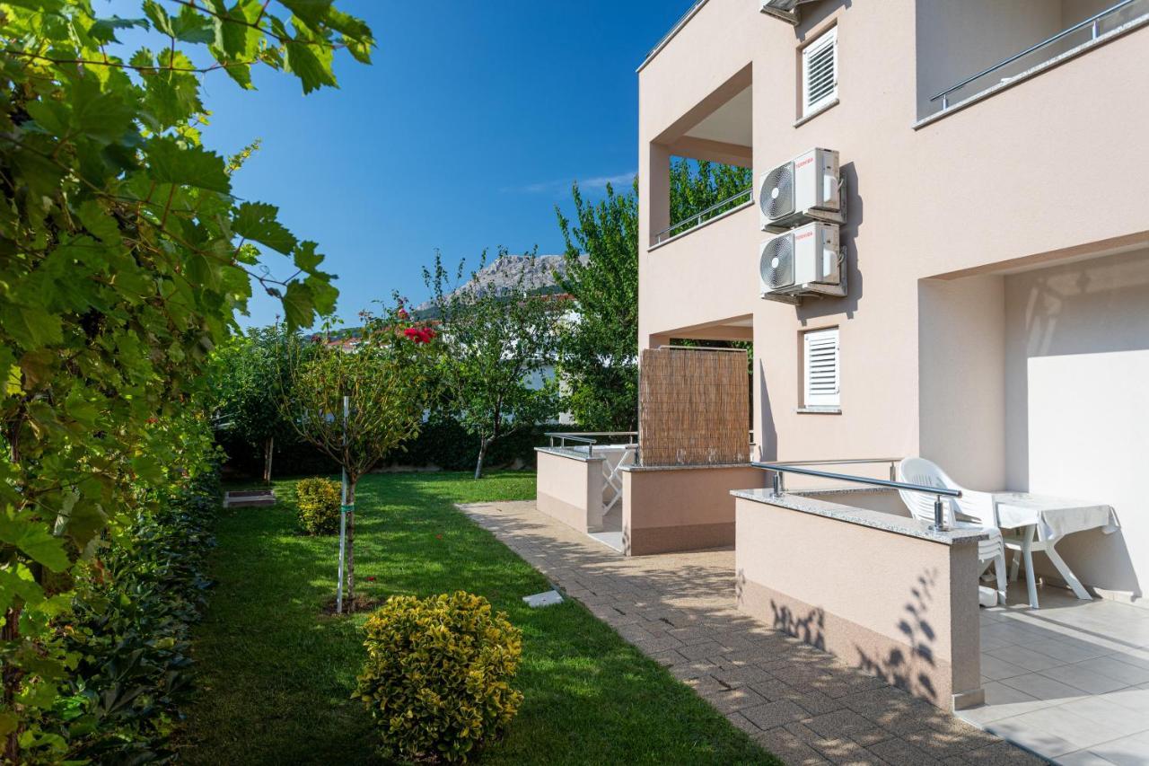 Apartments Crnekovic V Башка Экстерьер фото